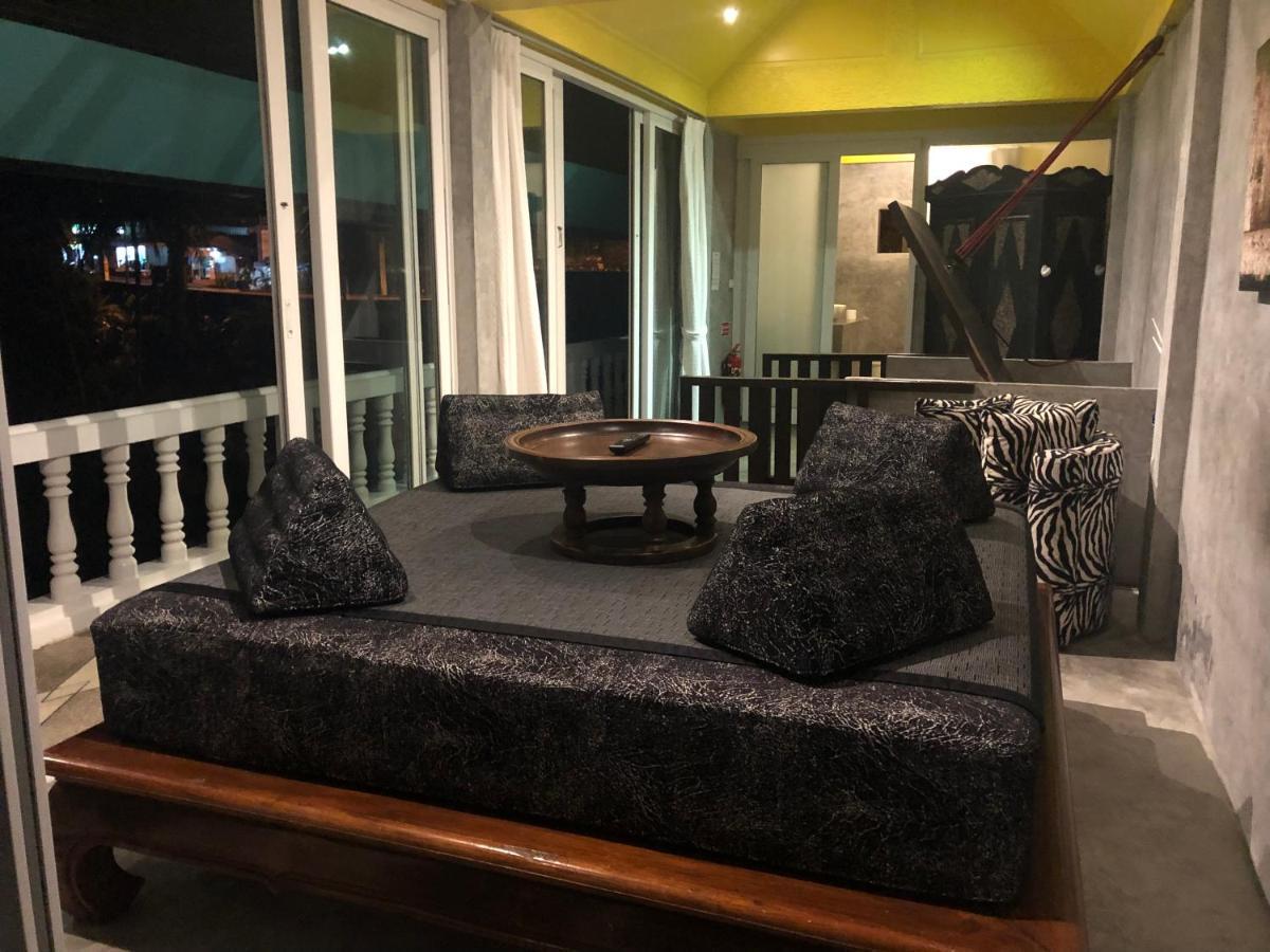 Baan Heaven / Patong Beach Pool Villa Sleeps Up To 15 외부 사진
